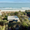 Отель Sandpiper by Avantstay Gorgeous Beachside Home w/ Spacious Yard & Chic Design, фото 1