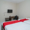 Отель RedDoorz Plus @ Pelita Guest House, фото 12