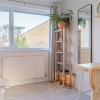 Отель Modern 2BD with Garden in Main Tetbury, фото 15
