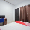 Отель Oyo 2566 Putri Kesia Rooms, фото 24