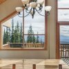 Отель Coyote Creek - Large Ski In/Ski Out Chalet with Amazing Views & Private Hot Tub, фото 43