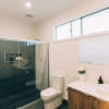 Отель ōSHEN, Sleeps12, Gym, Kayak, MountnBike, BeachFrnt, фото 8