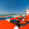 Отель Dubai JBR Amaz Penthouse front sea 5 plus 1 Bdr private Climatized pool, фото 30