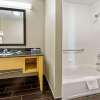 Отель La Quinta Inn & Suites by Wyndham Leesville Ft. Polk, фото 8