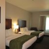 Отель Comfort Inn & Suites Galt - Lodi North, фото 5