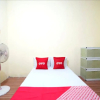 Отель OYO Life 92920 Rumah Kost Azca, фото 4
