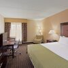 Отель Holiday Inn Express Hotel & Suites Charleston - Southridge, фото 32