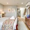 Отель Charming Alexandria Vacation Rental in Old Town!, фото 13