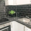 Отель Spacious 2Bed Apartment with FREE PARKING! 15min to city & Christie NHS, фото 8