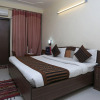 Отель OYO 7578 Hotel Luck Residency, фото 28
