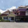 Отель PELE Backpacker Guesthouse в Бандунге