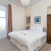 Отель Lovely New Town 2 Bedroom Flat With Fireplace, фото 6