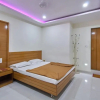 Отель OYO Rooms Near Station Gulambaba Road 2, фото 4