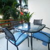 Отель Condo Solana - Modern 2 Bedroom with BBQ and Gym - At Sabbia Condos, фото 3