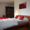 Отель Large Cozy Cottage With Home Cinema, фото 1