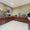 Отель Comfort Inn & Suites Harrah, фото 13