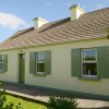 Отель 4-bed Cottage in Co. Galway 5 Minutes From Beach в Дулине