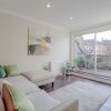 Отель Spacious 3 Bedroom Apartment in Chelsea, фото 17
