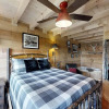 Отель Elk Feathers 2 Bedroom Cabin by RedAwning, фото 4
