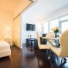 Отель New One Bedroom Condo Downtown-CN TOWER, фото 12