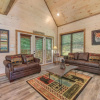 Отель Three Little Bears, 3 BRs, Pool, Hot Tub, Game Room, Sleeps 10, фото 2