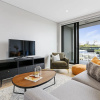 Отель Modern Elegance near Victoria Park by Urban Butler, фото 5