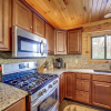 Отель 'twin Creeks Lodge' w/ Hot Tub < 1 Mi to Lake!, фото 6
