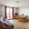 Отель Noemys Les Chalets du Hameau des Aiguilles, фото 5