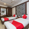 Отель OYO Flagship 19147 South Tukoganj, фото 6