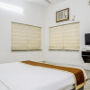 Отель OYO 6774 Apartment The White Feathers, фото 9