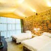 Отель Jiajing Xiaozhu Hostel, фото 1
