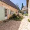 Отель Cosy cottage in Peyzac-le-Moustier with Terrace, фото 4