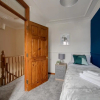Отель Cosy Contractor & Family House with Free Parking by ComfyWorkers, фото 10