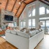 Отель Sapphire Mountaintop Cabin w/ Views & 2 Decks, фото 13