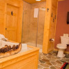 Отель Cub Creek Lodge - 3 Br Cabin, фото 5