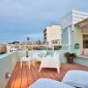 Отель Seaviews Hilltop Beach House St Julians, фото 15
