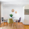 Отель Massena Street - 1 Bdr Duplex with AC & Parking, фото 11