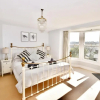 Отель Vernon House Sleeps 8 in Old Cowes, фото 6