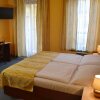 Отель Aparthotel Austria Suites в Праге