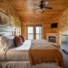 Отель Hickory Ridge by Avantstay Incredible Private Elevated Cabin Sleeps 20!, фото 5