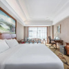 Отель Vienna International Hotel Xinyang Yangshan New District, фото 5