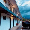 Отель Monashee Motel, фото 19