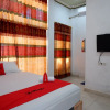 Отель RedDoorz near Betoambari Airport Bau Bau, фото 2