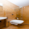 Отель Capital O 29704 Regal International, фото 8