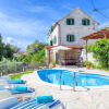 Отель Villa Bonaca with private pool just few steps from the sea, фото 17