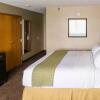 Отель Holiday Inn Express Big Rapids, an IHG Hotel, фото 14