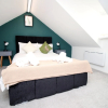 Отель Skyline Immaculate 2-bed Apartment in Swansea, фото 8