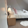 Отель Sunset House - Whitby Townhouse Near the sea Sleeps 8, фото 13