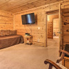 Отель Log Cabin w/ Deck & Hot Tub: 5 Mi to Dollywood!, фото 14