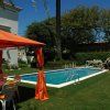 Отель Roses Village - B&B - Porto Beach (Pool, Wifi and Garden) в Вила-Нова-ди-Гае